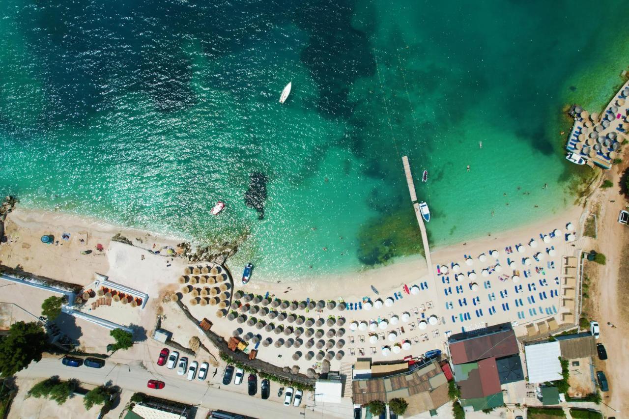 Hotel Eagle Εξαμίλιο Εξωτερικό φωτογραφία