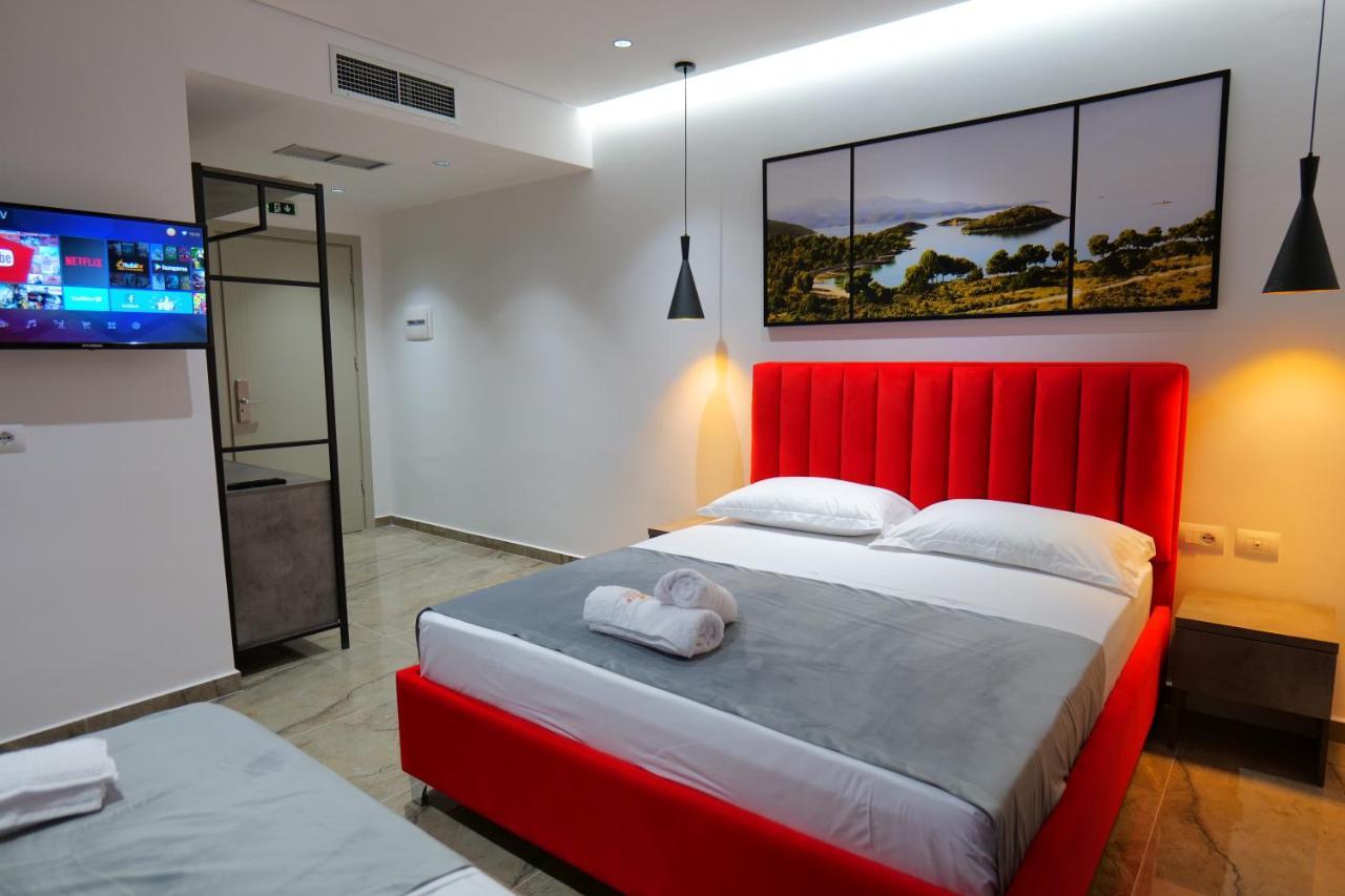 Hotel Eagle Εξαμίλιο Εξωτερικό φωτογραφία