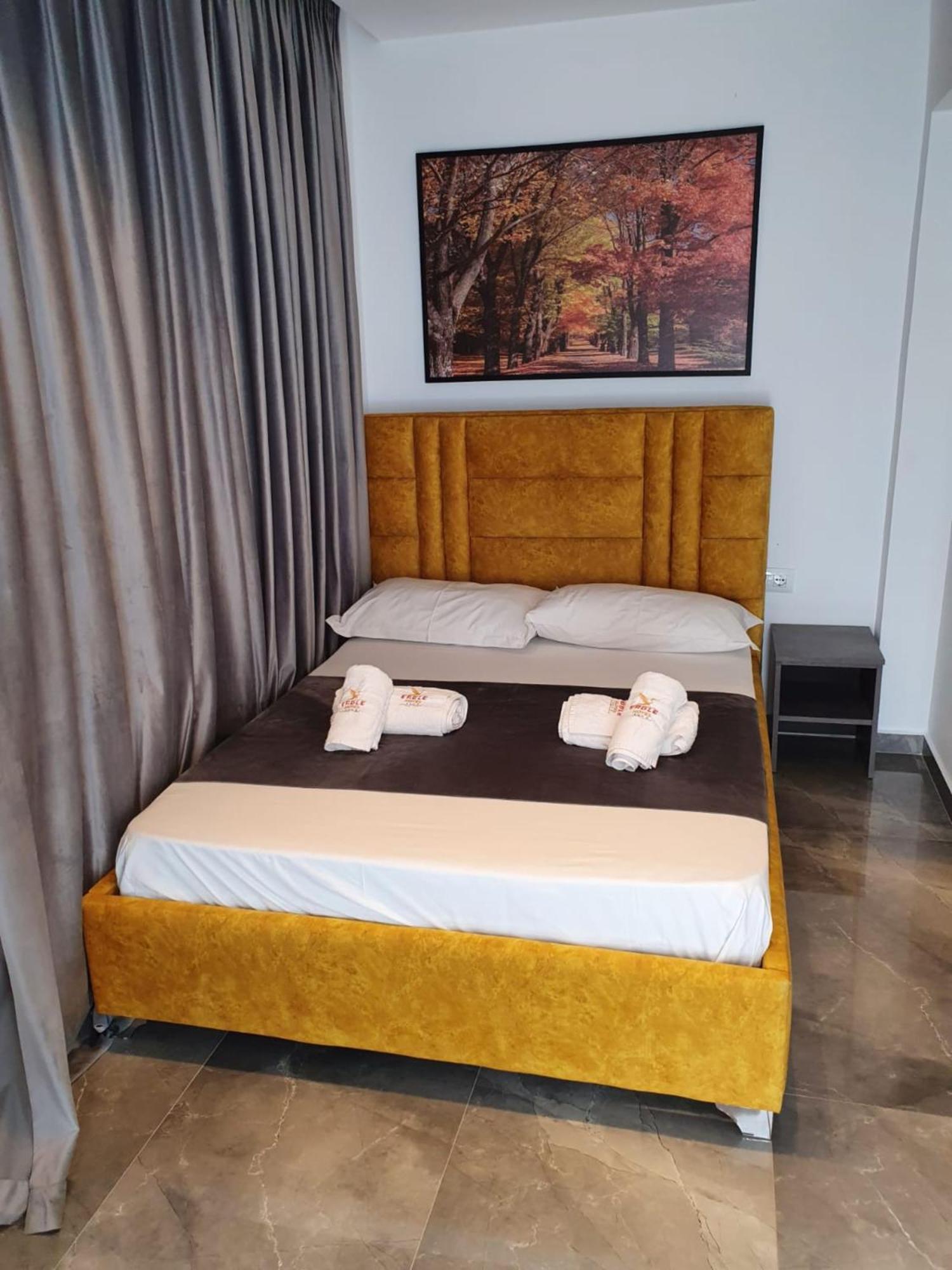 Hotel Eagle Εξαμίλιο Εξωτερικό φωτογραφία